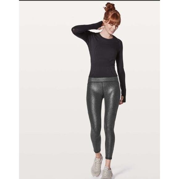 Lululemon Train Times 7/8 Pant Size 2 Luminosity Foil Print Black Silver - Picture 5 of 8